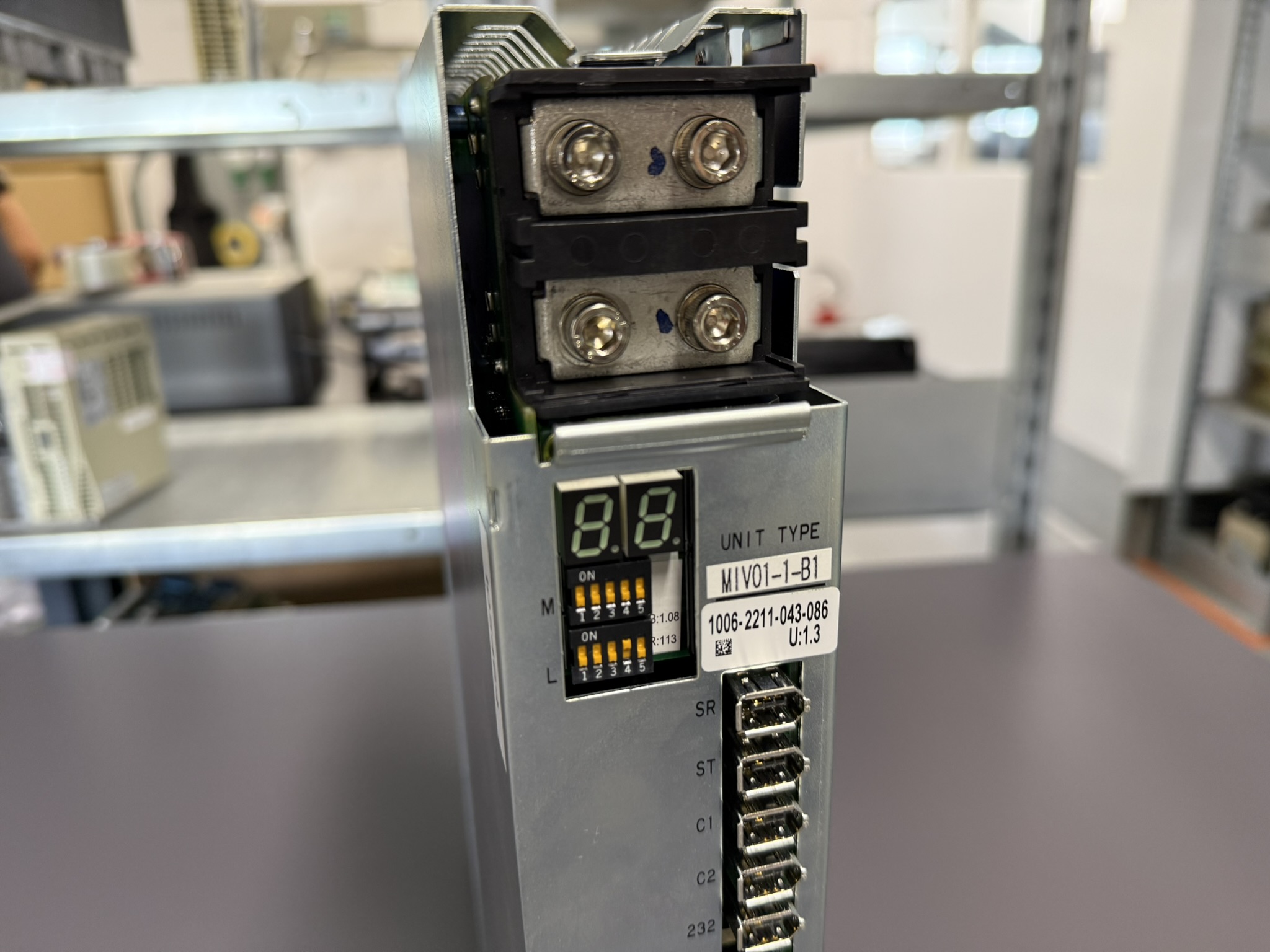 Okuma MIV01-1-B1 or 1006-2211 Servo Drive Unit Typenschild