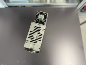 Okuma MIV08-3-V5 1006-2257 Spindle Drive Unit Ansicht von oben
