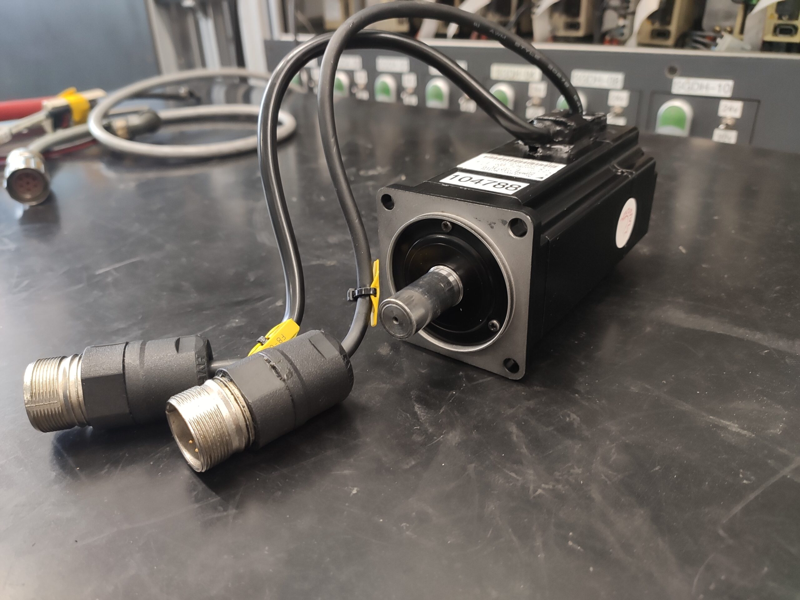 Yaskawa AC Servo Motor SGMAH-04A1A21D nach der Reparatur