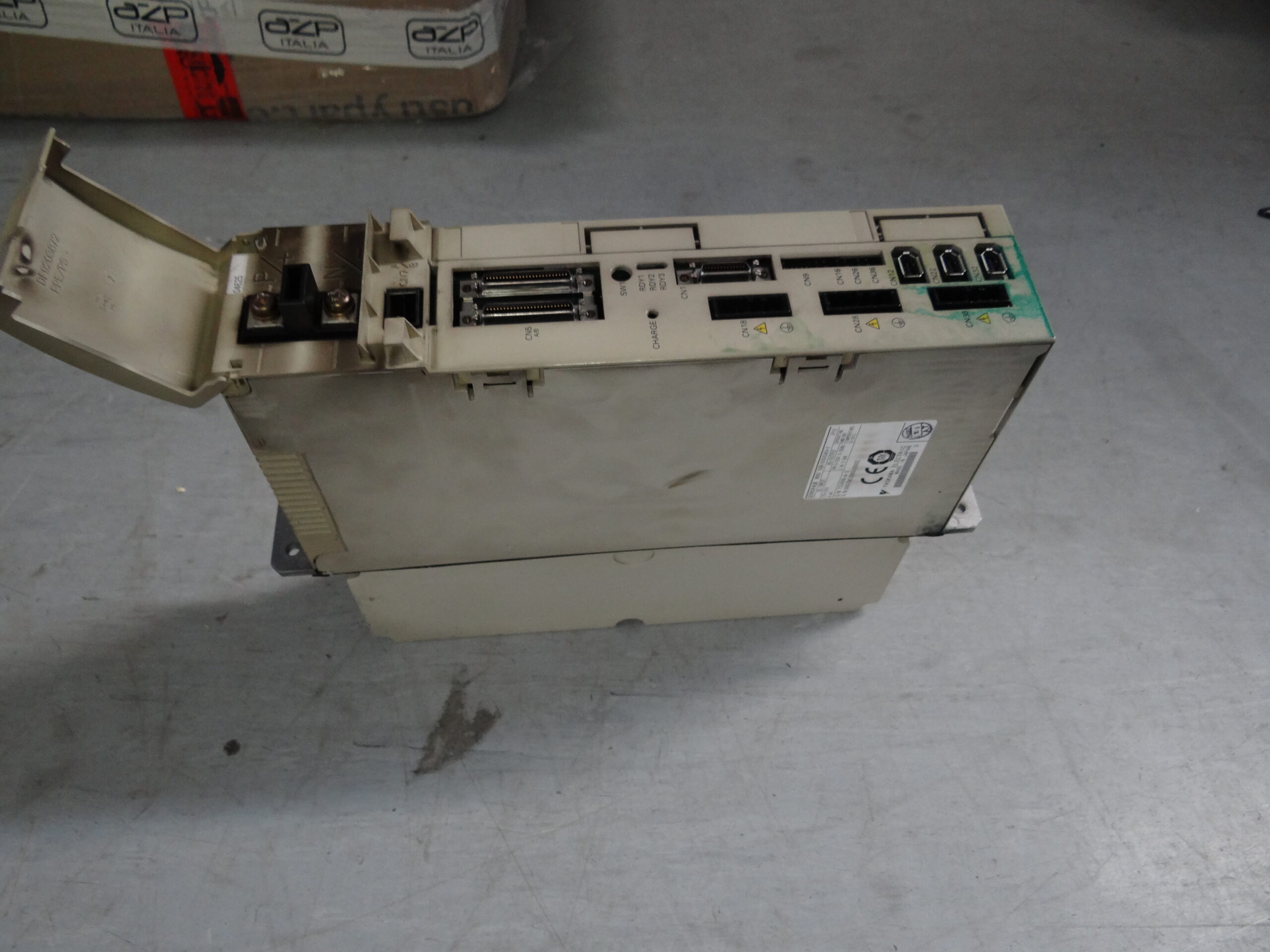 Yaskawa SGDK-050505AEA-V AC vor der Reparatur