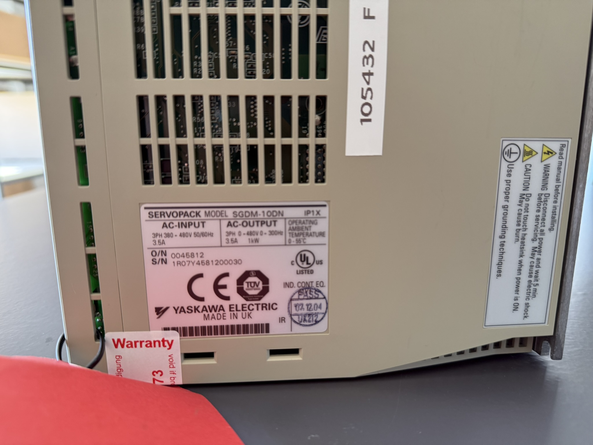 Yaskawa SGDM-10DN AC Servopack Typenschild