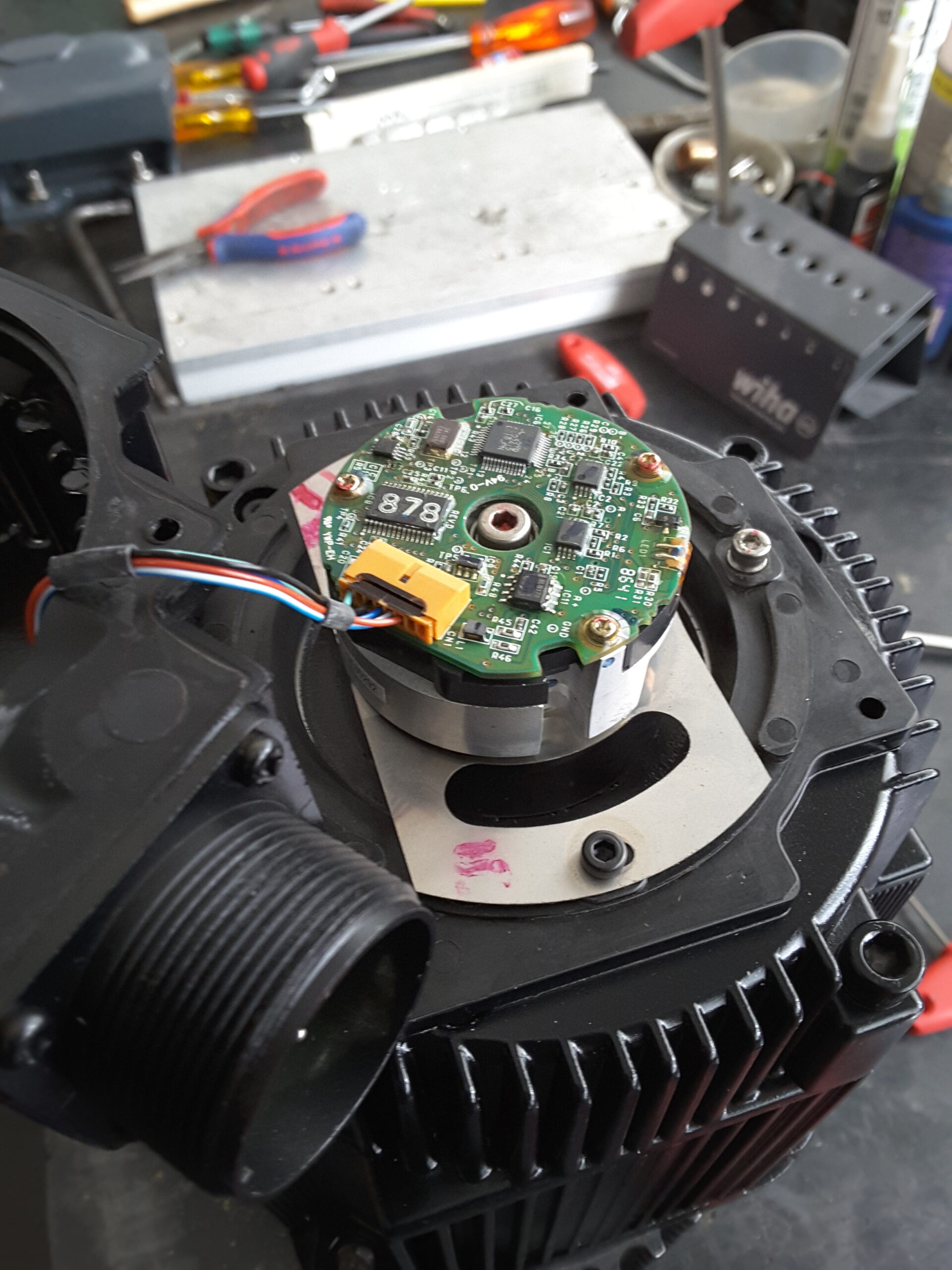 Yaskawa SGMGH-09DCA2H AC Servo Motor Encoderansicht
