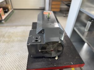 Mitsubishi AC Spindle Motor SJ-18.5BW4 or SJ-18.5-BW4 Bild hinten