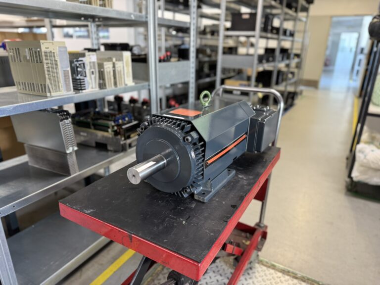 Mitsubishi AC Spindle Motor SJ-18.5BW4 or SJ-18.5-BW4 Hauptbild