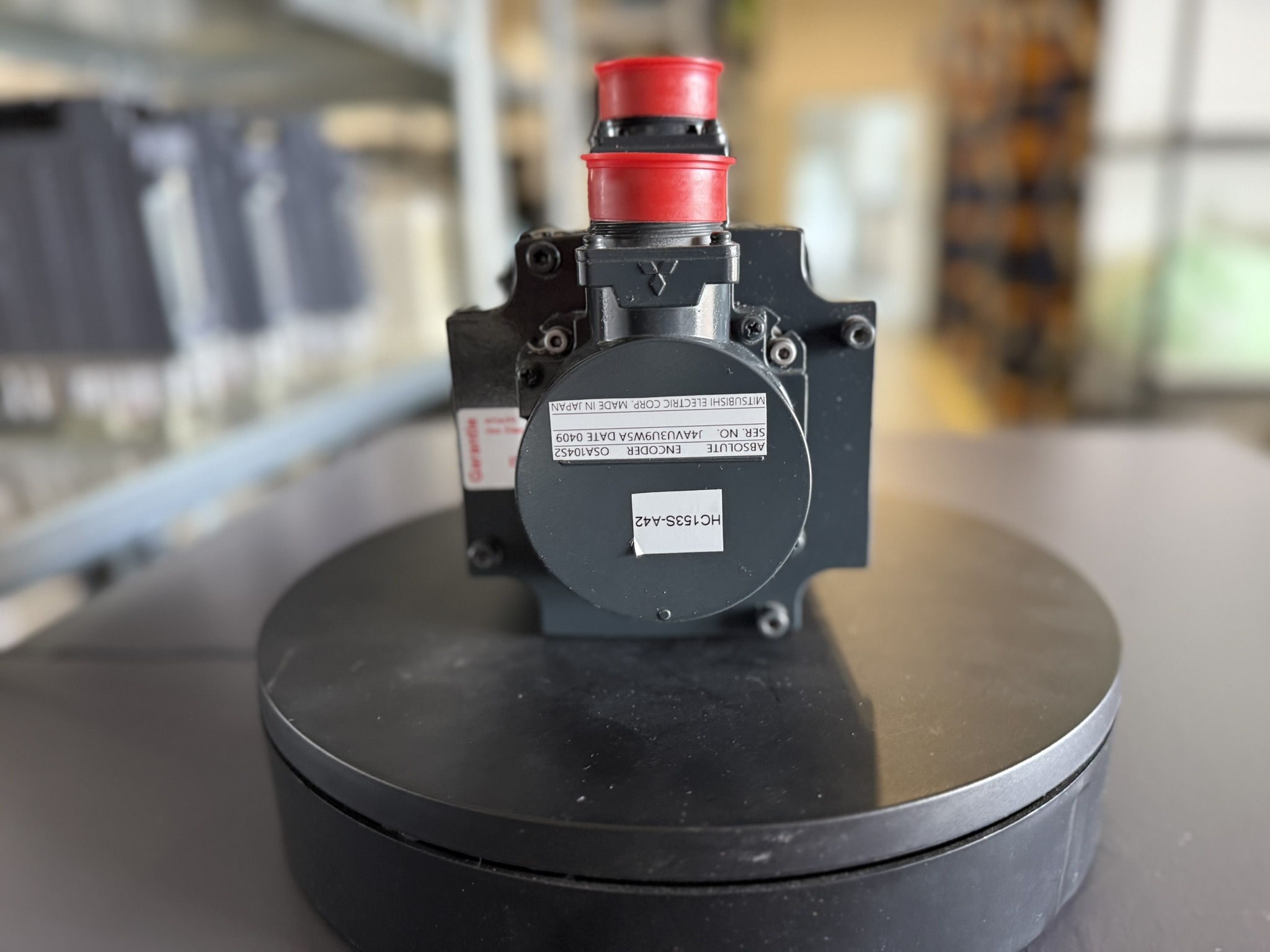 Mitsubishi HC153S-SZ or HC153S-A42 AC Servo Motor Typenschild 2