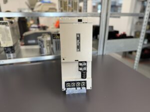 Mitsubishi MDS-B-CV-370 Power Supply Unit Seite 2
