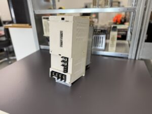 Mitsubishi MDS-B-CV-370 Power Supply Unit Seite 4