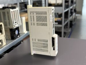 Mitsubishi MDS-B-V1-03 Servo Drive Unit Seite 2