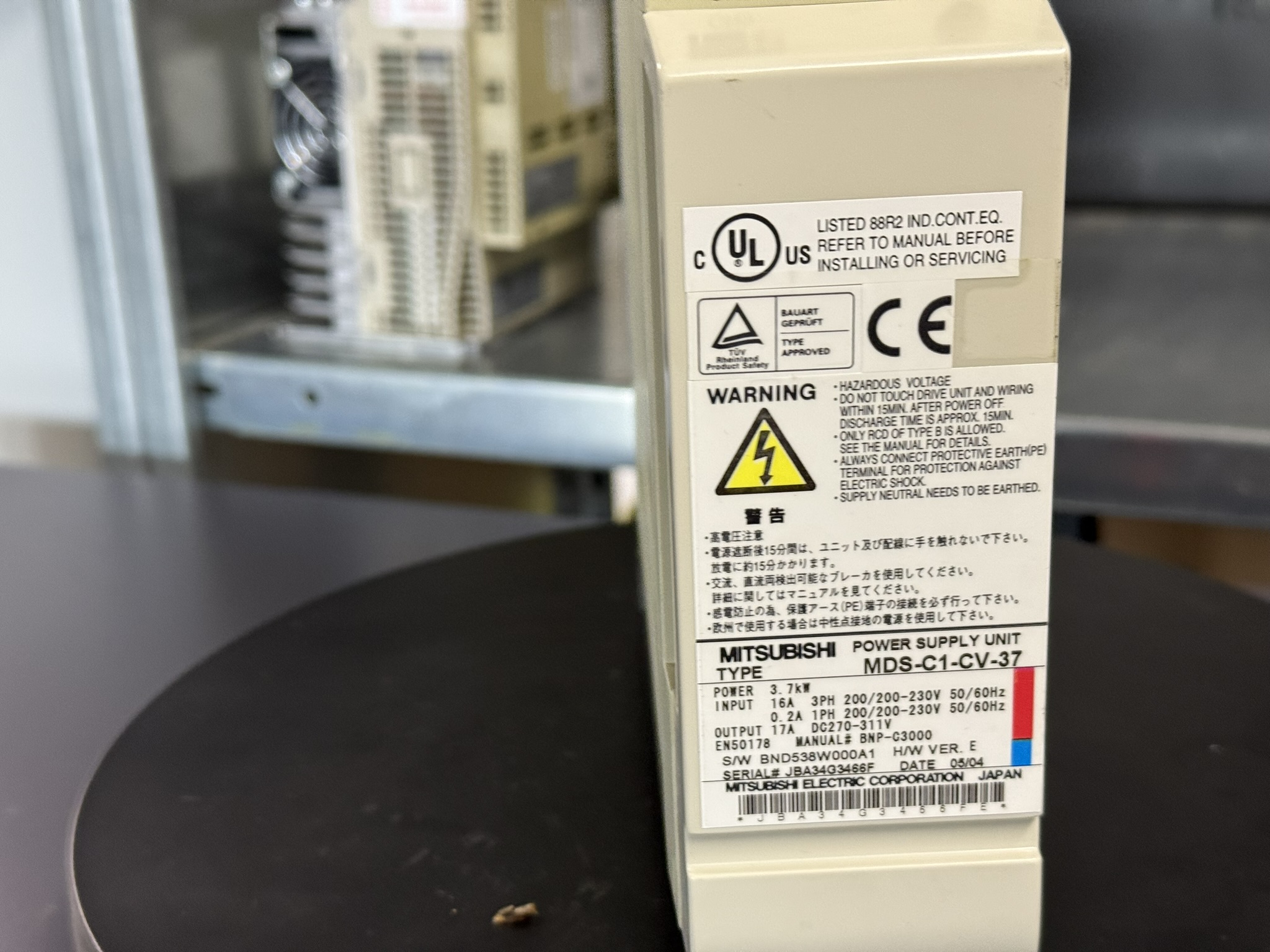Mitsubishi MDS-C1-CV-37 Power Supply Unit Typenschild