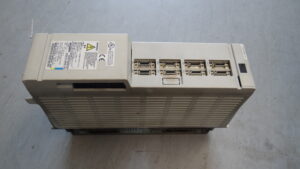Mitsubishi MDS-C1-SPM-110 Spindle Drive Unit vor der Reparatur