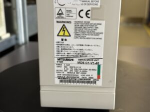 Mitsubishi MDS-C1-V1-45 Servo Drive Unit Typenschild