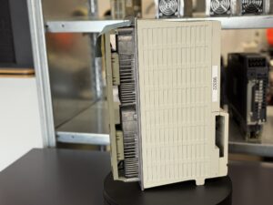 Mitsubishi MDS-C1-V1-45 Servo Drive Unit seite 2