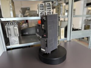 Mitsubishi MDS-DH2-V2-4020 Servo Drive Unit Seite 1