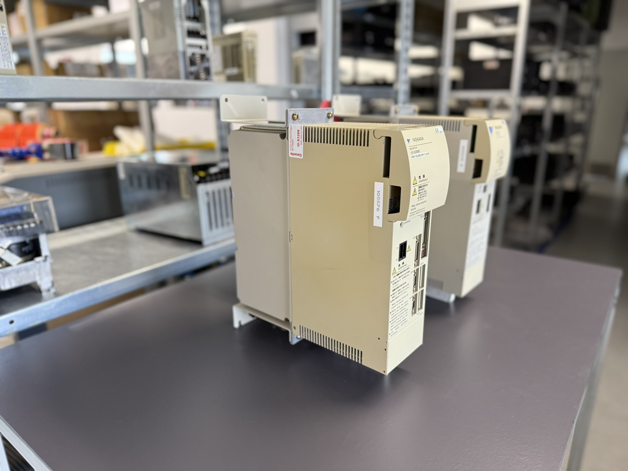 Yaskawa CIMR-M5A27P50 und CIMR-MR5N27P5 Inventer Converter Seite 1