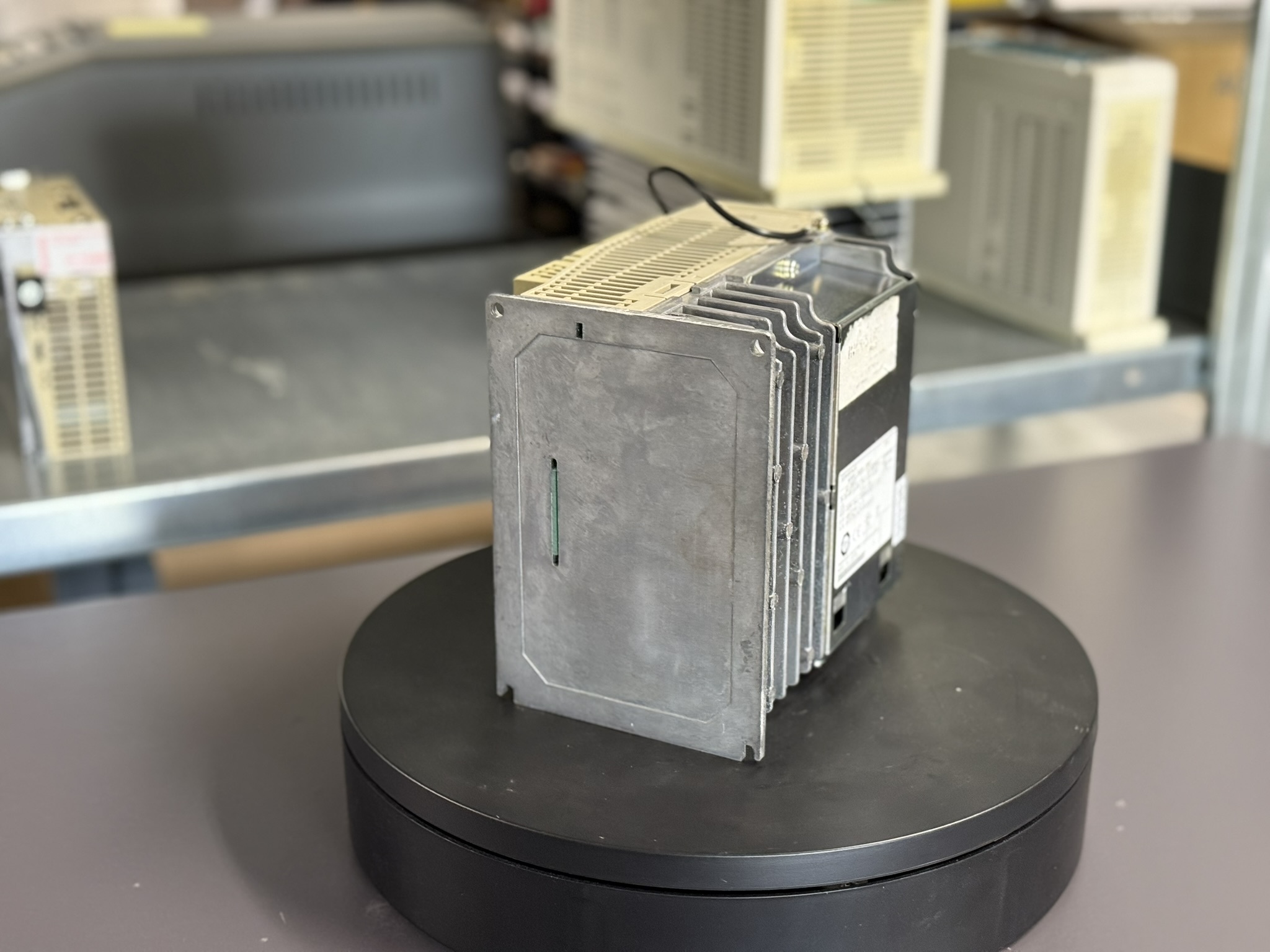Yaskawa SGDH-15DE AC ServoPack hinten
