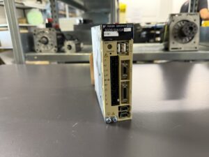 Yaskawa SGDS-02A12AY27 Servopack Ansicht 2