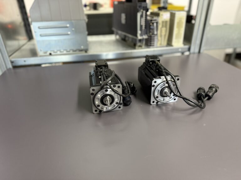 Yaskawa SGMGH-03A5A-SE16 AC Servo Motor Hauptbild 1