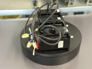 Yaskawa SGMPH-04A1A-YR52 AC Servo Motor seite 2