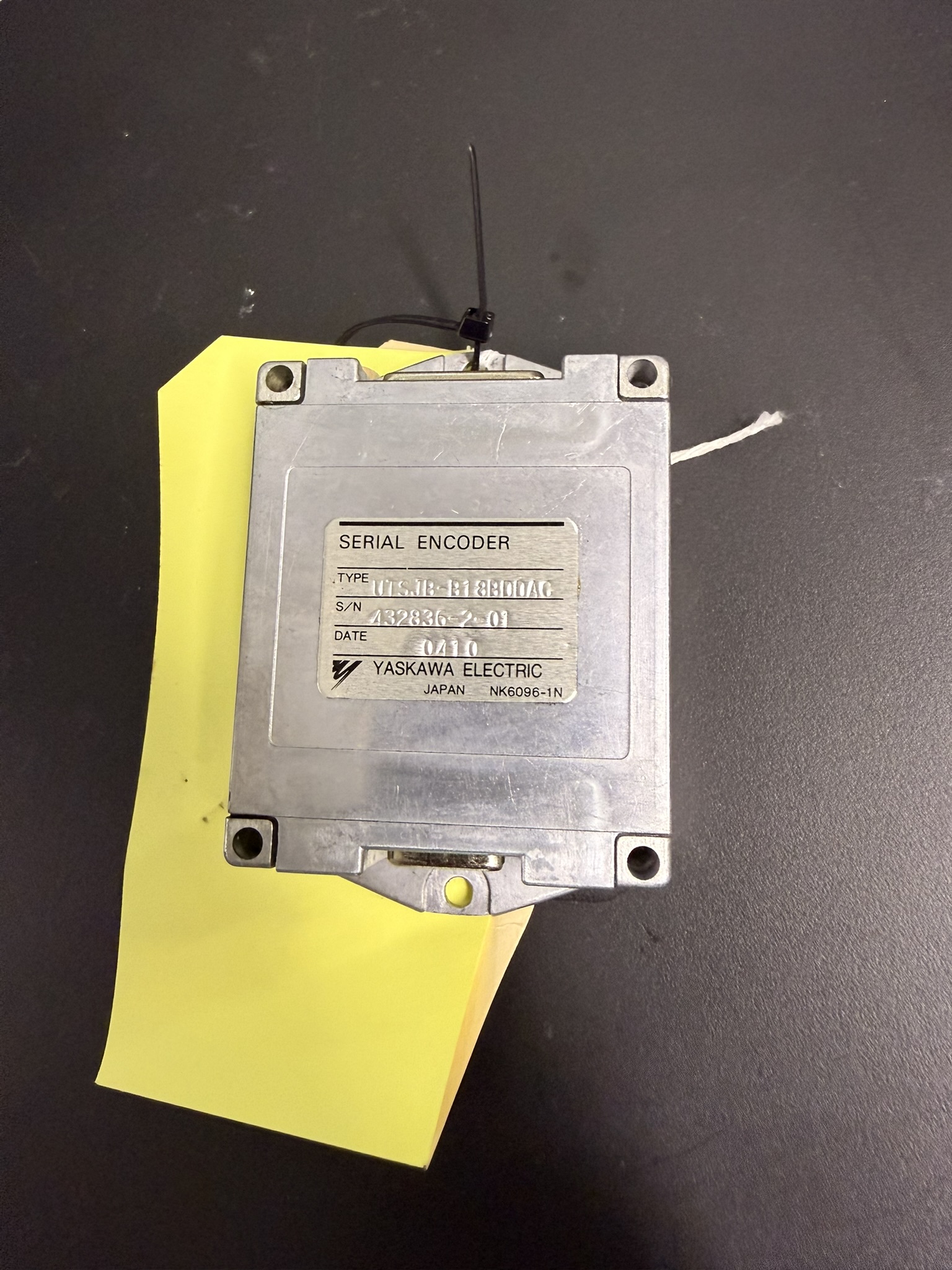 Yaskawa Serial Encoder UTSJB-B18BDDAC Typenschild