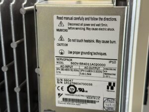 Yaskawa Servopack SGDV-5R4D11A020000  Typenschild