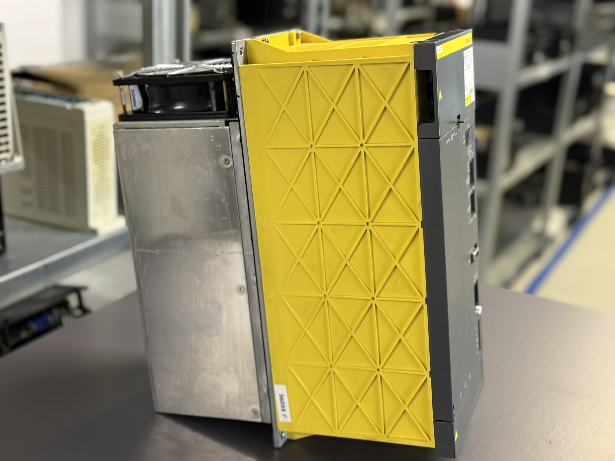 Fanuc A06B-6087-H130 Power Supply Module Seite 1