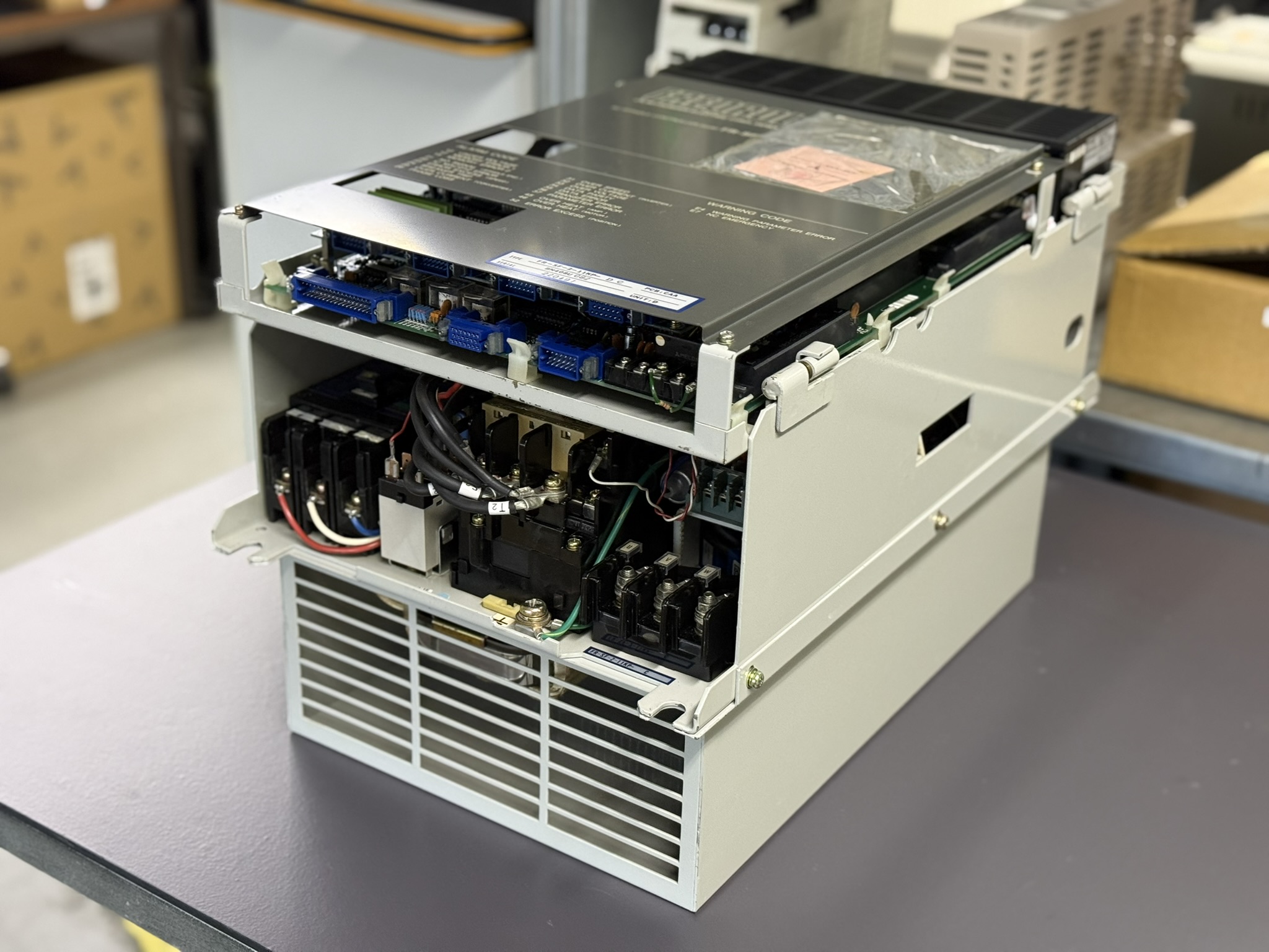 Mitsubishi FR-SF-2-11KP Spindle Drive Unit Seite 2