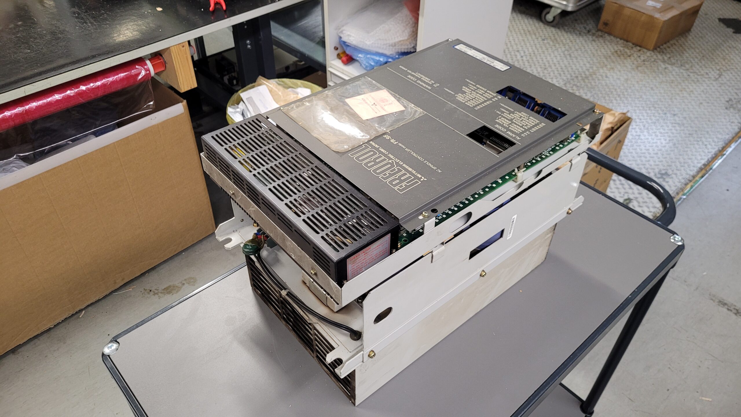 Mitsubishi FR-SF-2-11KP Spindle Drive Unit vor der Reparatur