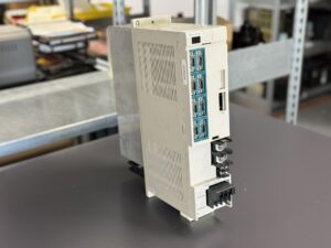Mitsubishi Servo Drive Unit MDS-B-V24-3535 Seite 4