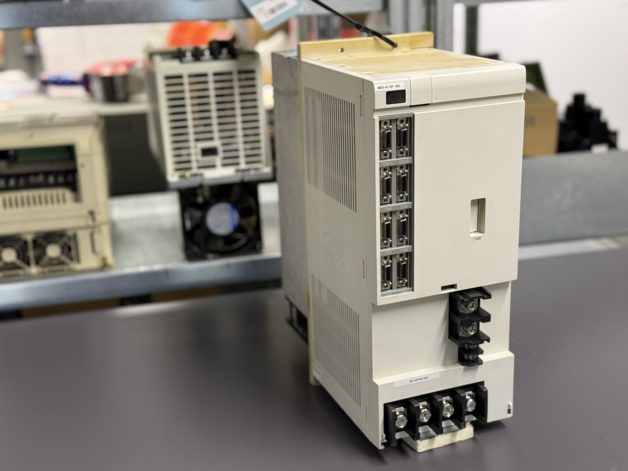 Mitsubishi Spindle Drive Unit MDS-B-SP-300 Hauptbild