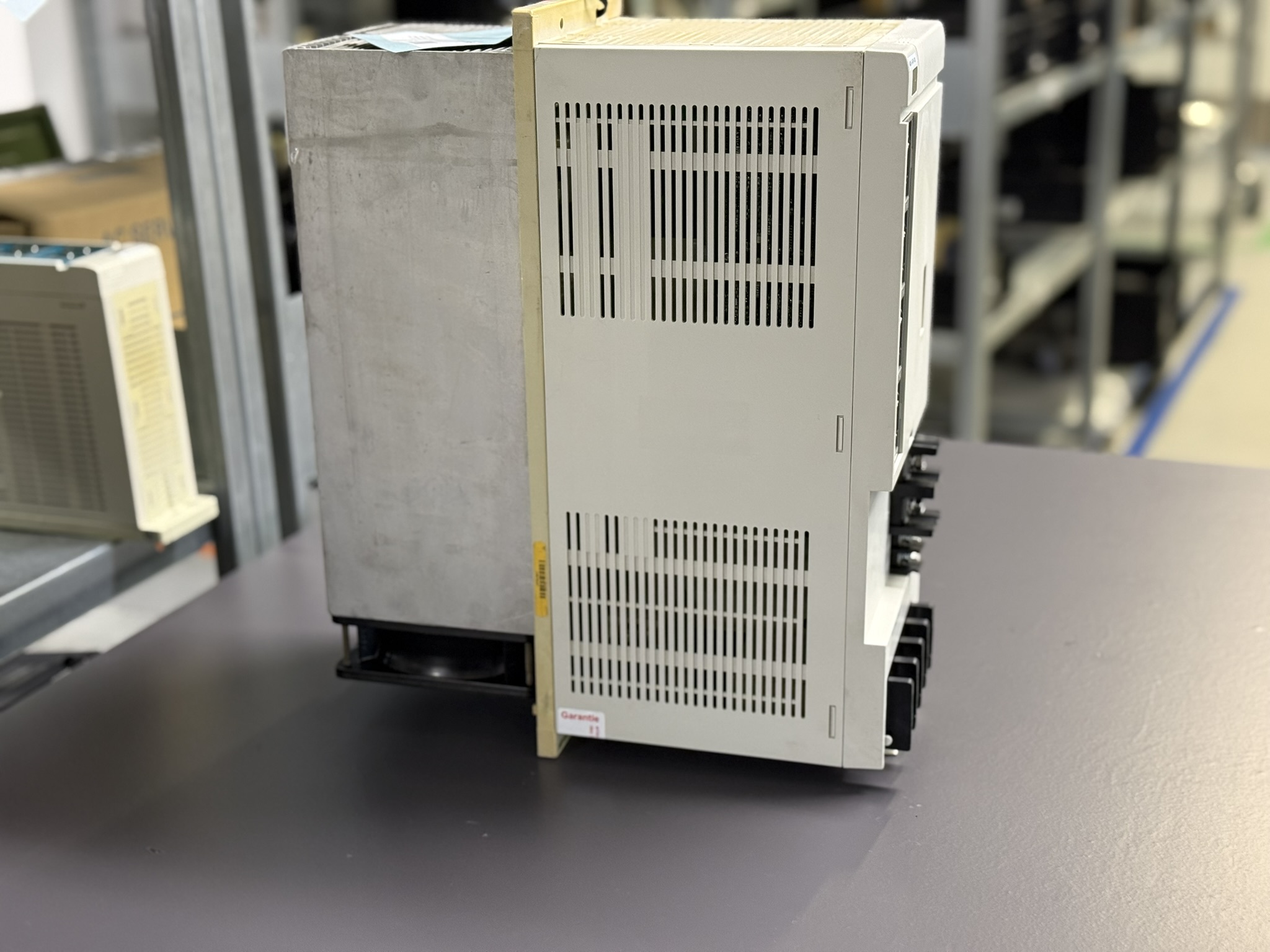 Mitsubishi Spindle Drive Unit MDS-B-SP-300 Seite 3