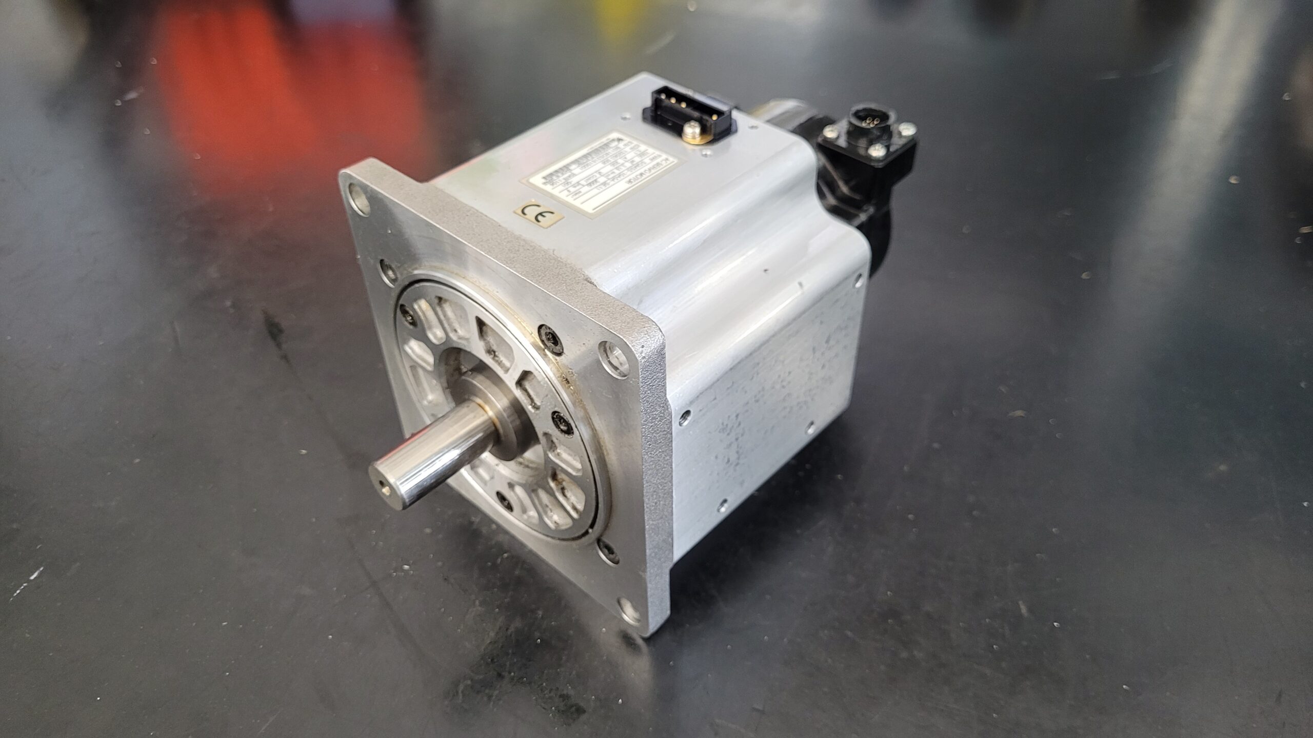 Yaskawa AC Servo Motor SGMSS-10A5A-SE11 vor der Reparatur