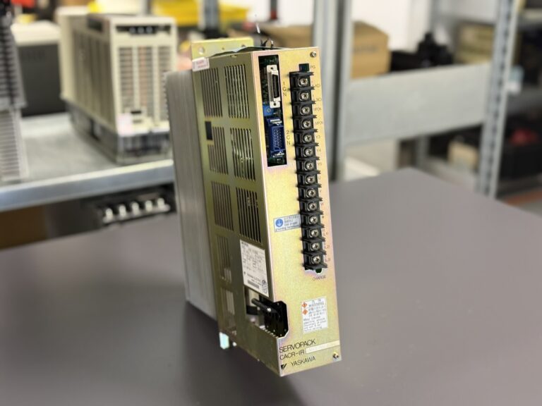 Yaskawa CACR-IR15SEB AC Servopack Hauptbild