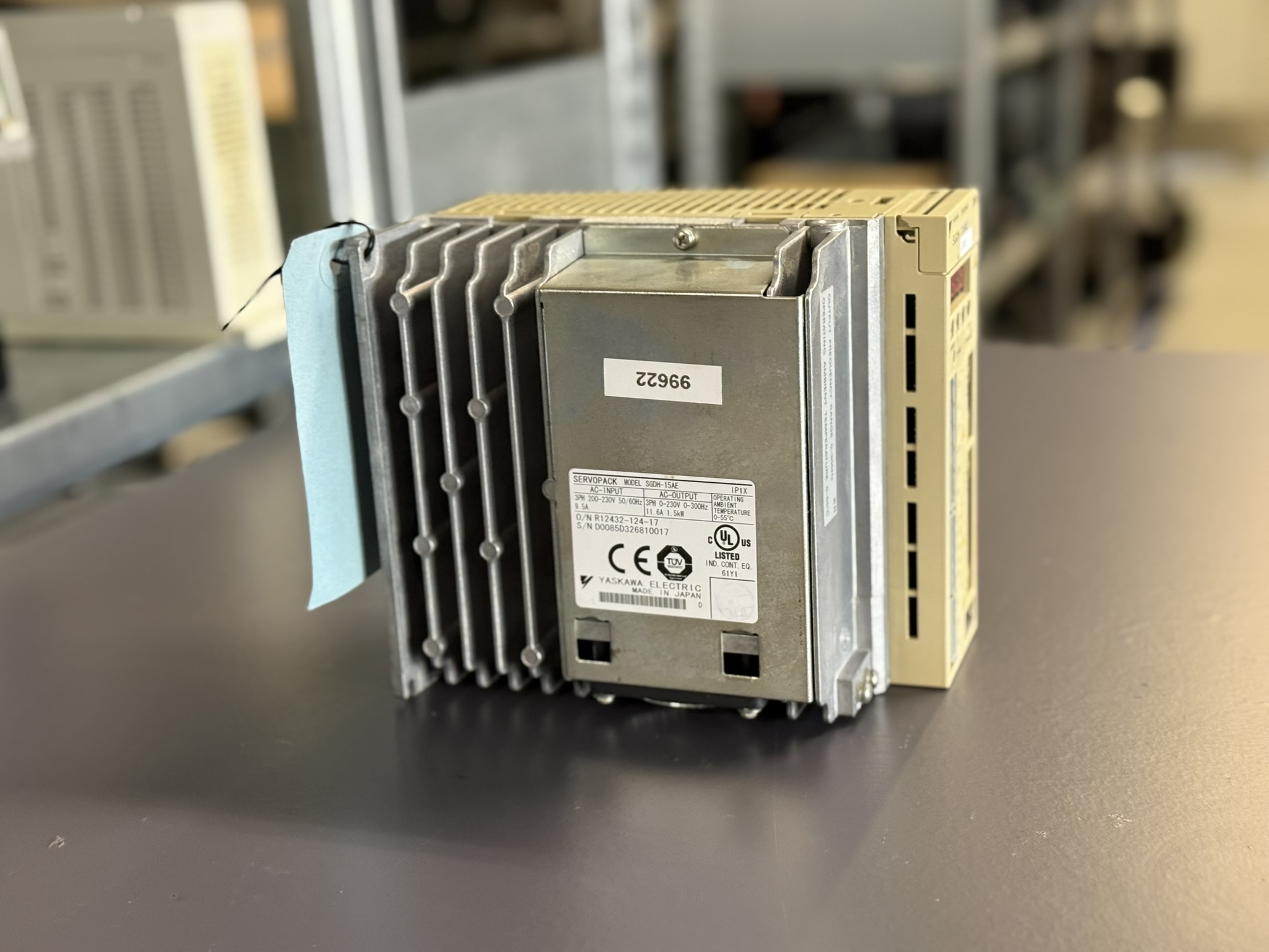 Yaskawa SGDH-15AE Servopack Seite 2