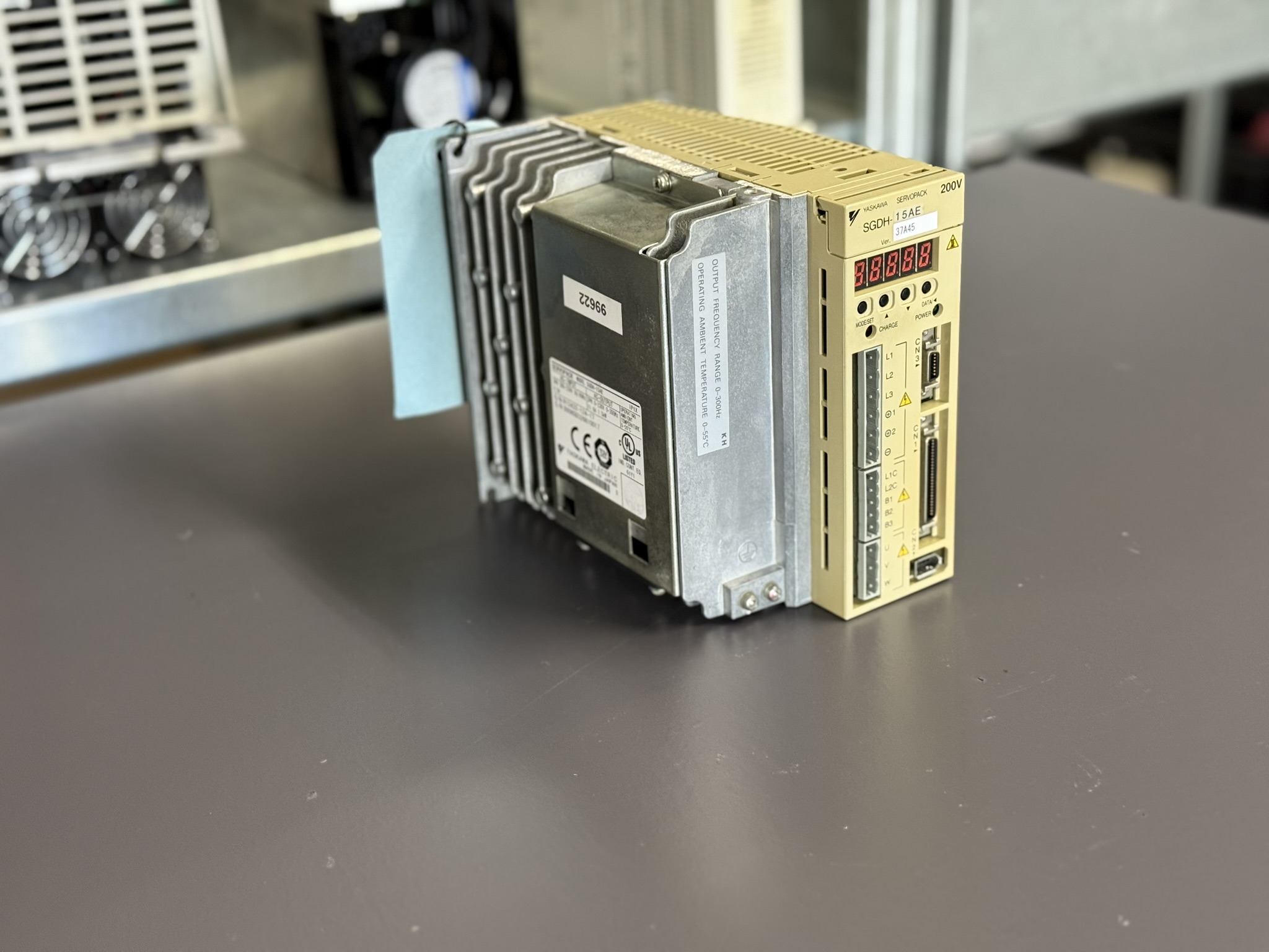 Yaskawa SGDH-15AE Servopack Seite 3