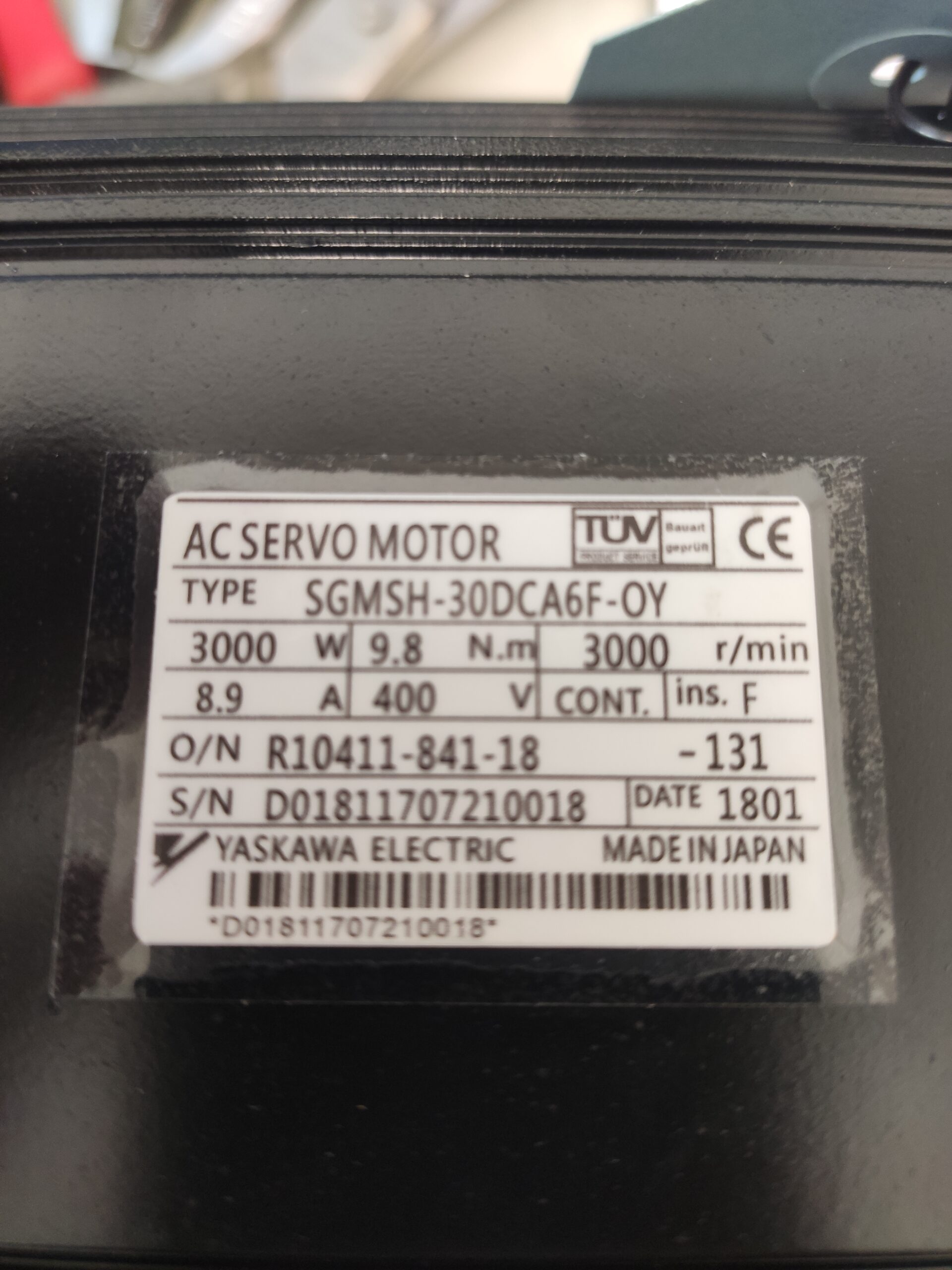 Nameplate of the Yaskawa SGMSH-30DCA6F-OY servo motor