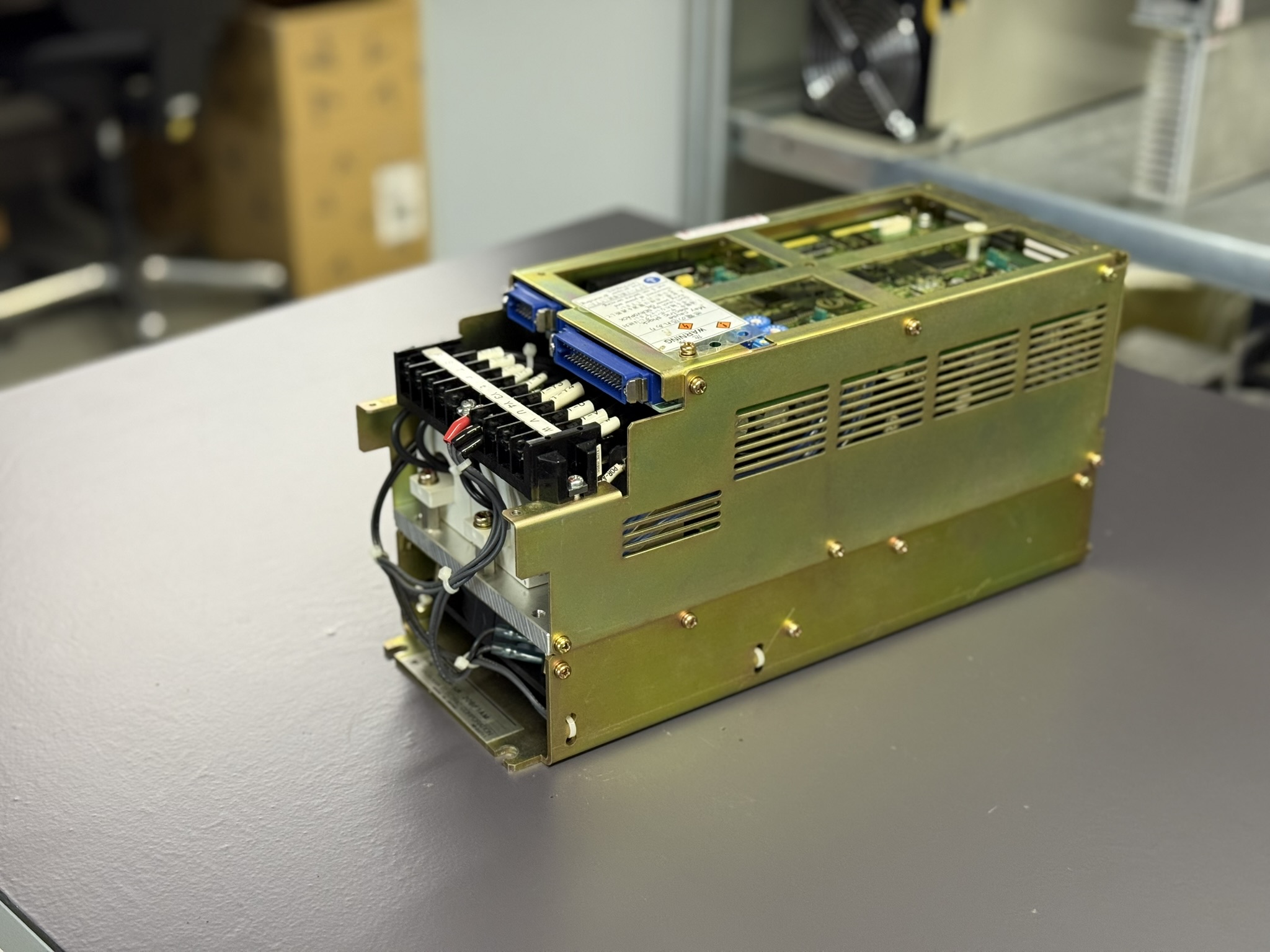 Yaskawa Servopack CACR-SR20BF1AM Re-engineered Ansicht Seite 1