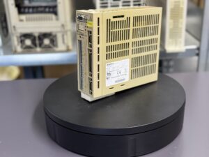 Yaskawa XD-08-MSD0 Xtradrive Servopack Ansicht 4