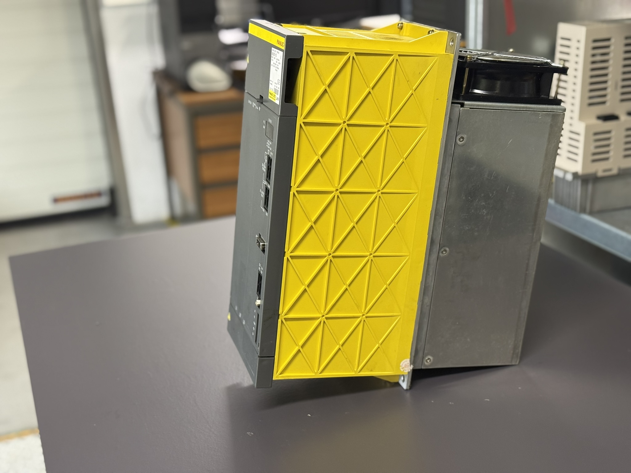 Fanuc A06B-6087-H126 Power Supply Module Seite 2