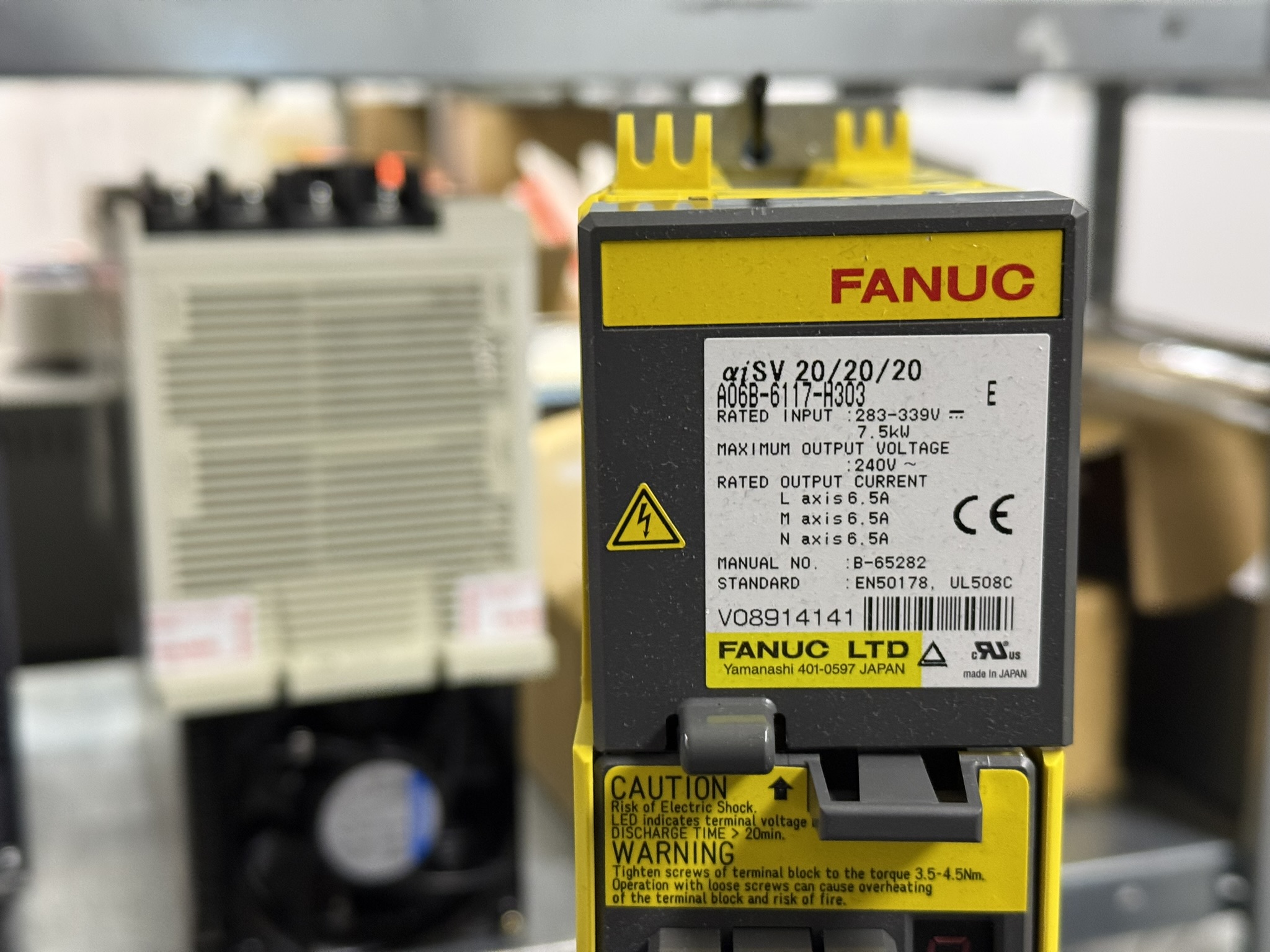 Fanuc A06B-6117-H303 Servo Drive Unit Typenschild