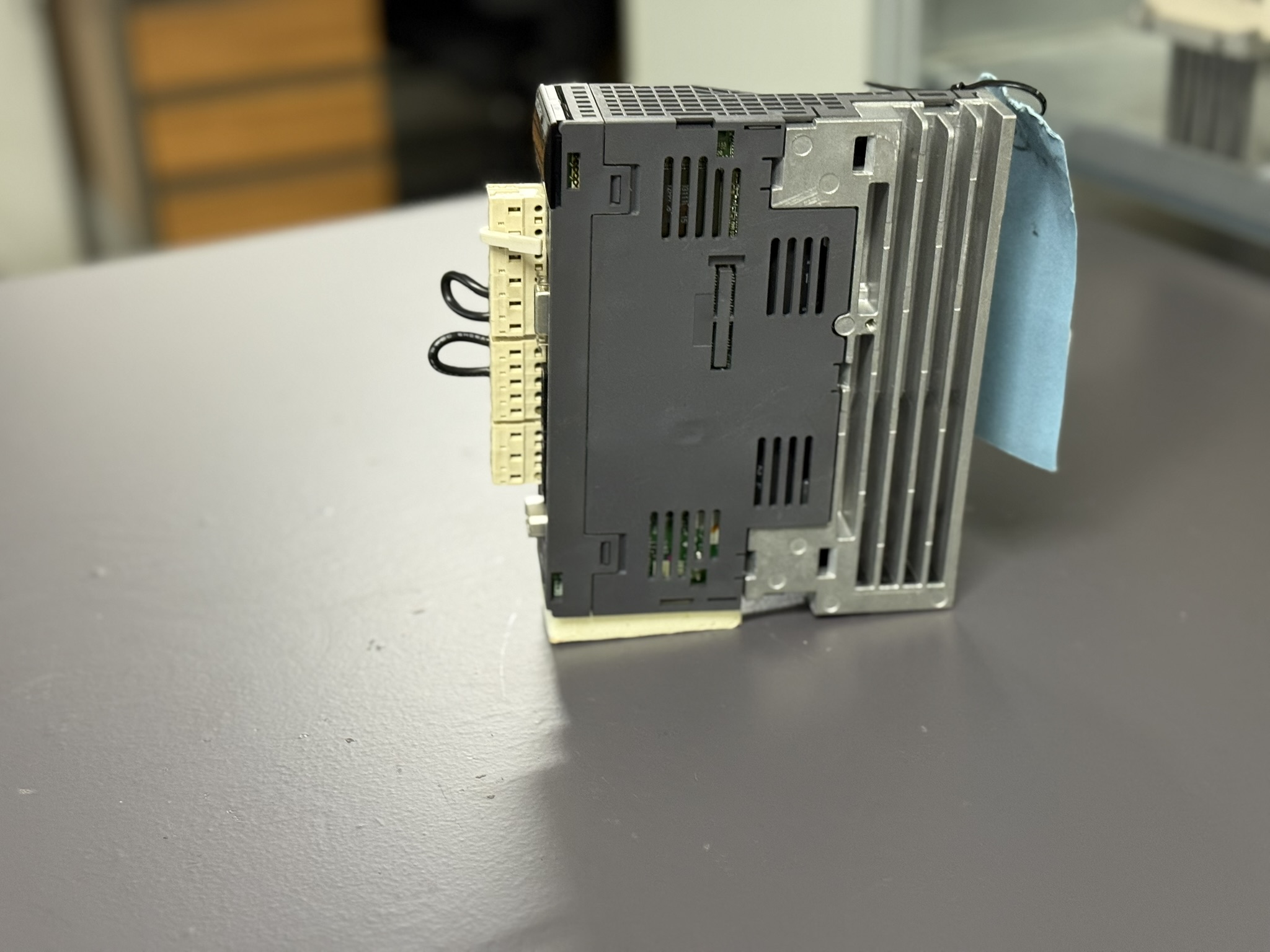 Mitsubishi AC Servo Drive MR-J3-10B Seite 2