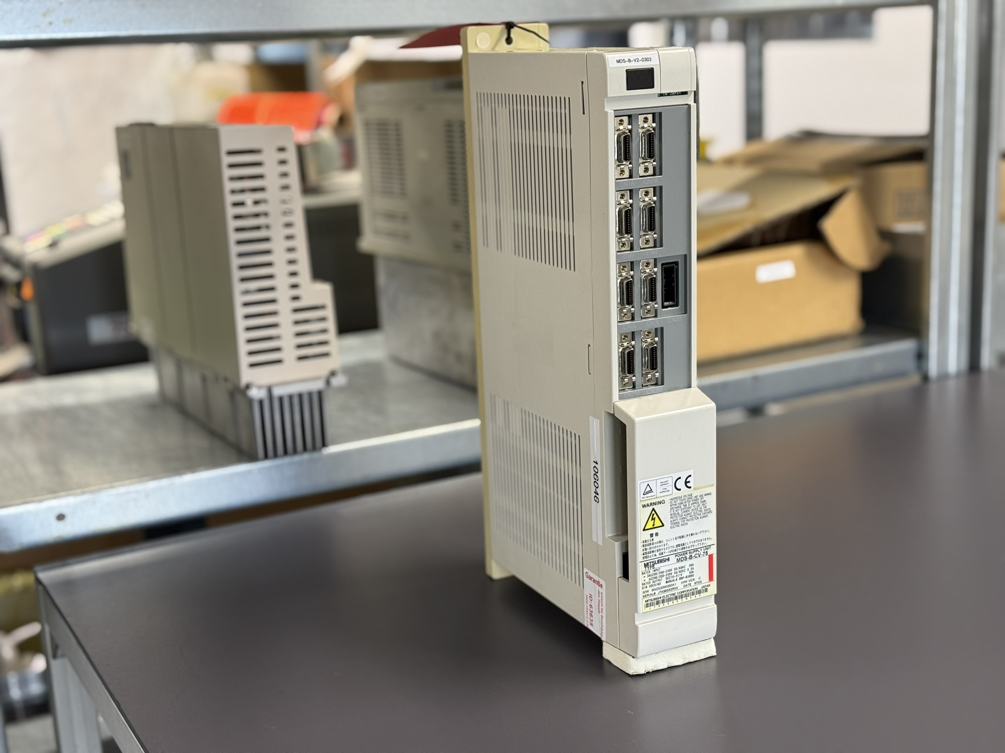 Mitsubishi MDS-B-CV-75 Power Supply Unit Hauptbild