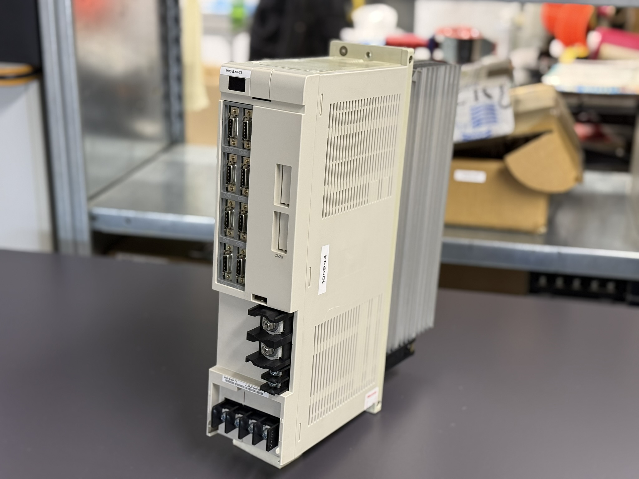 Mitsubishi MDS-B-SP-75 Spindle Drive Unit Seite 2