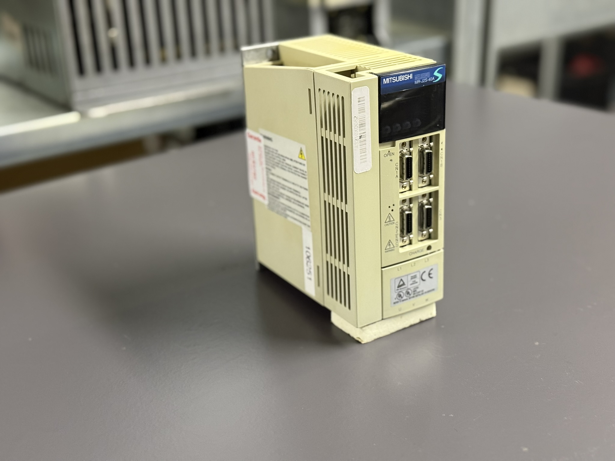 Mitsubishi MR-J2S-40A Servo Drive Unit Hauptbilder