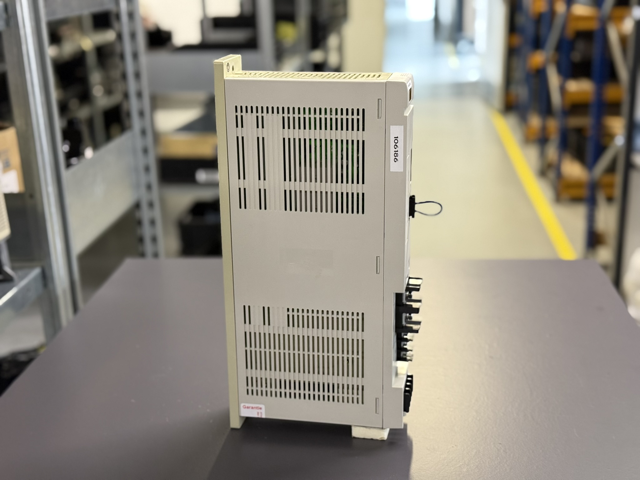 Mitsubishi Power Supply Unit MDS-A-CR-55 Seite 2