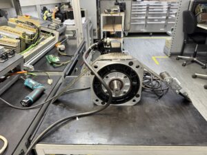 Yaskawa AC Servo Motor SGMDH-32A2A-YR33 Front