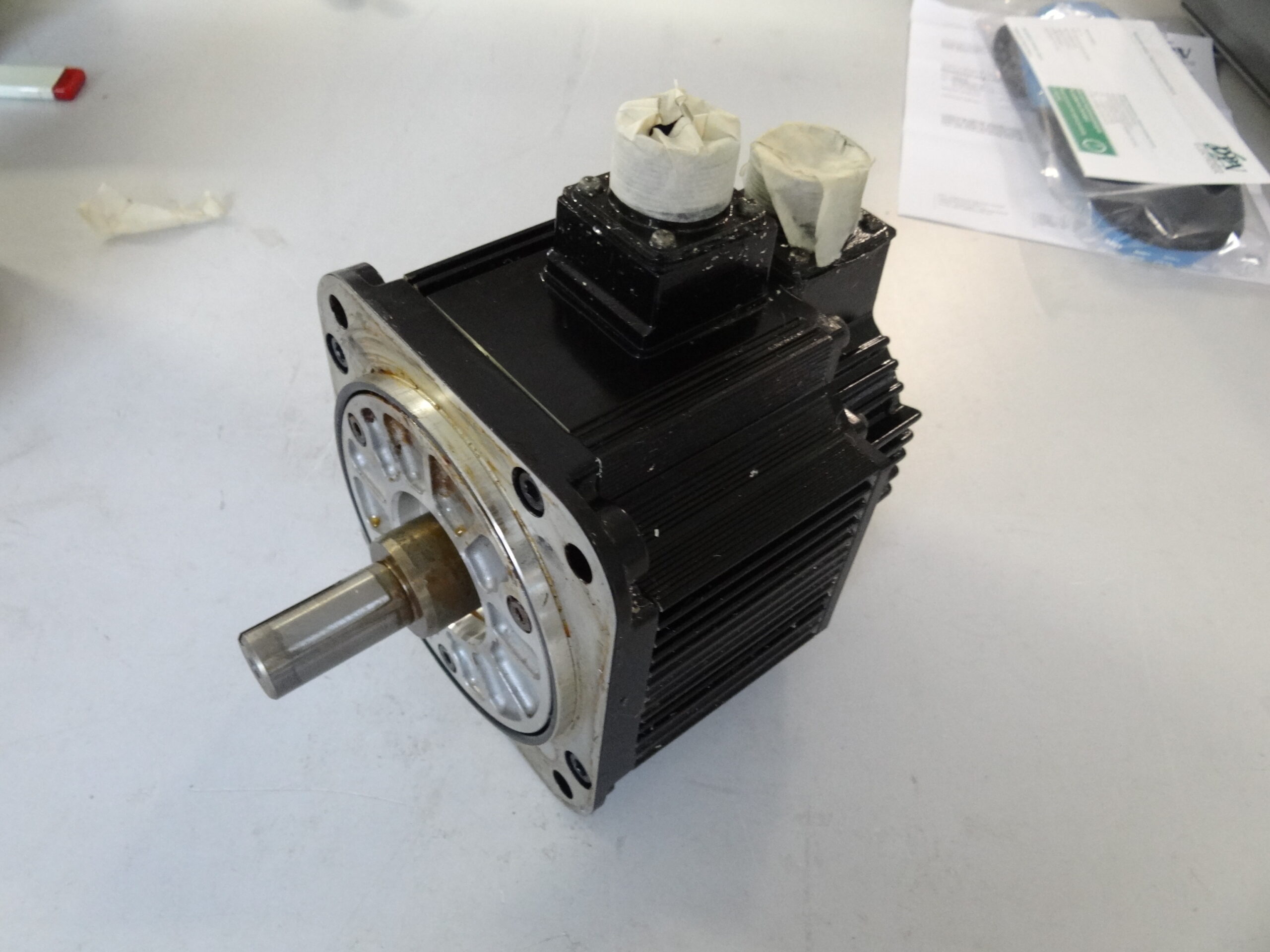 Yaskawa AC Servo Motor SGMGH-05ACA2C vor der Reparatur