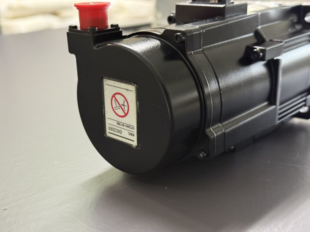 Yaskawa AC Servo Motor SGMGS-05A5W-SE12  Ansicht Encoder