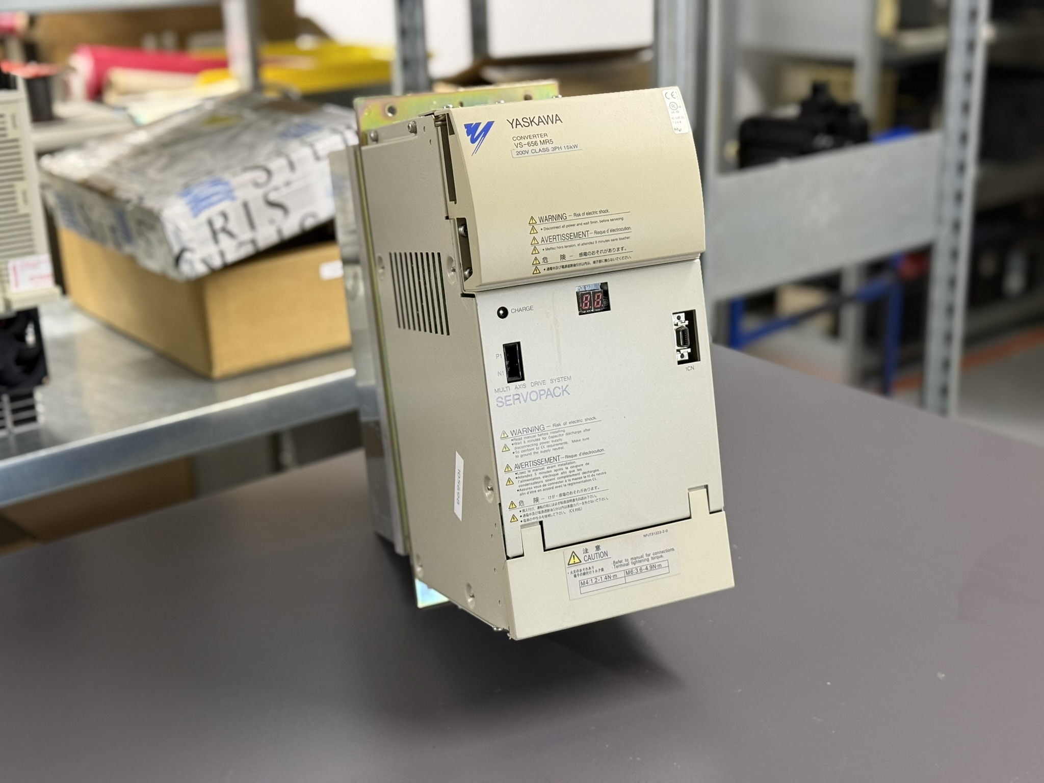 Yaskawa CIMR-MR5N2015 Converter Unit Hauptbild