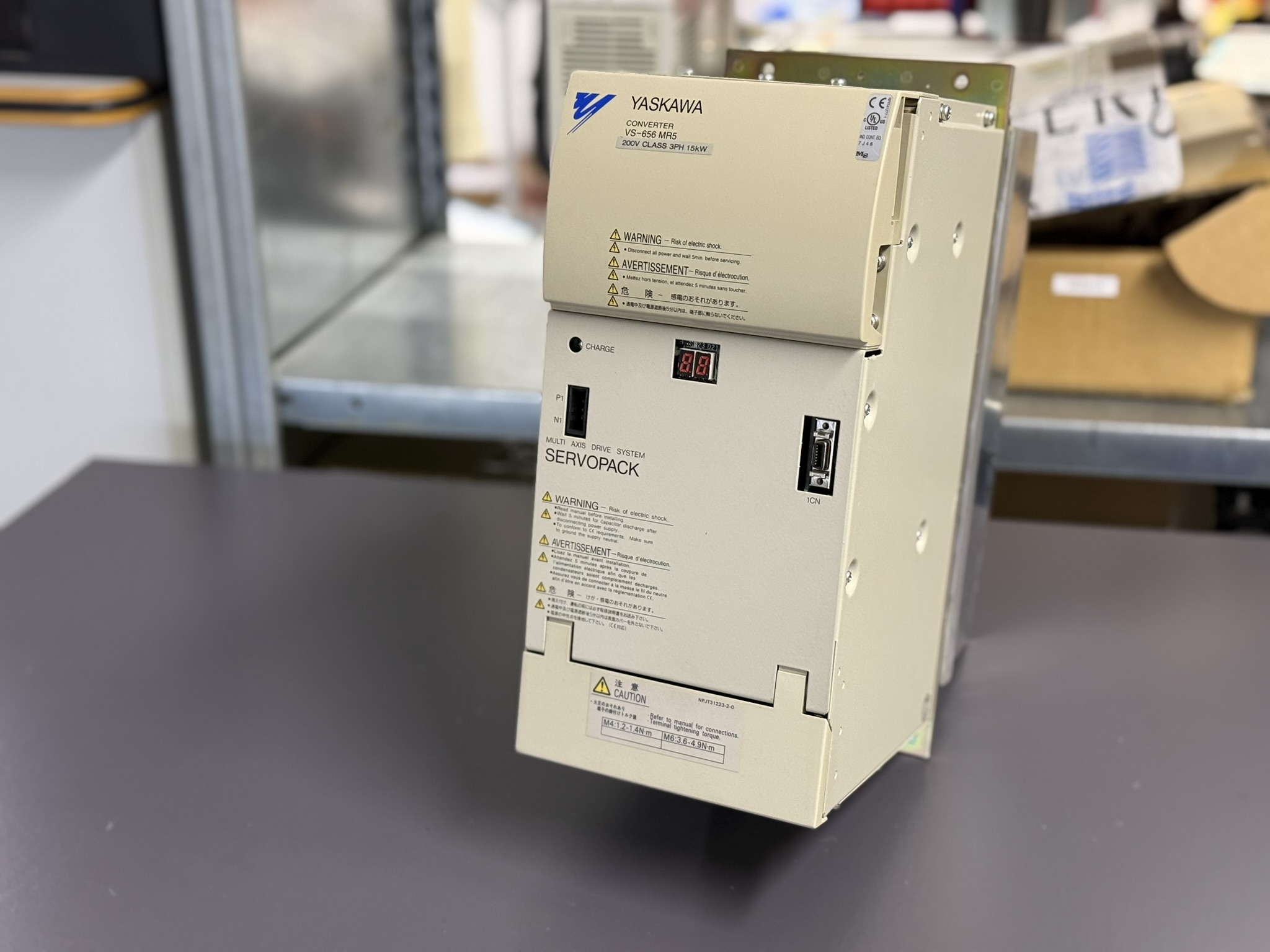 Yaskawa CIMR-MR5N2015 Converter Unit Seite 2