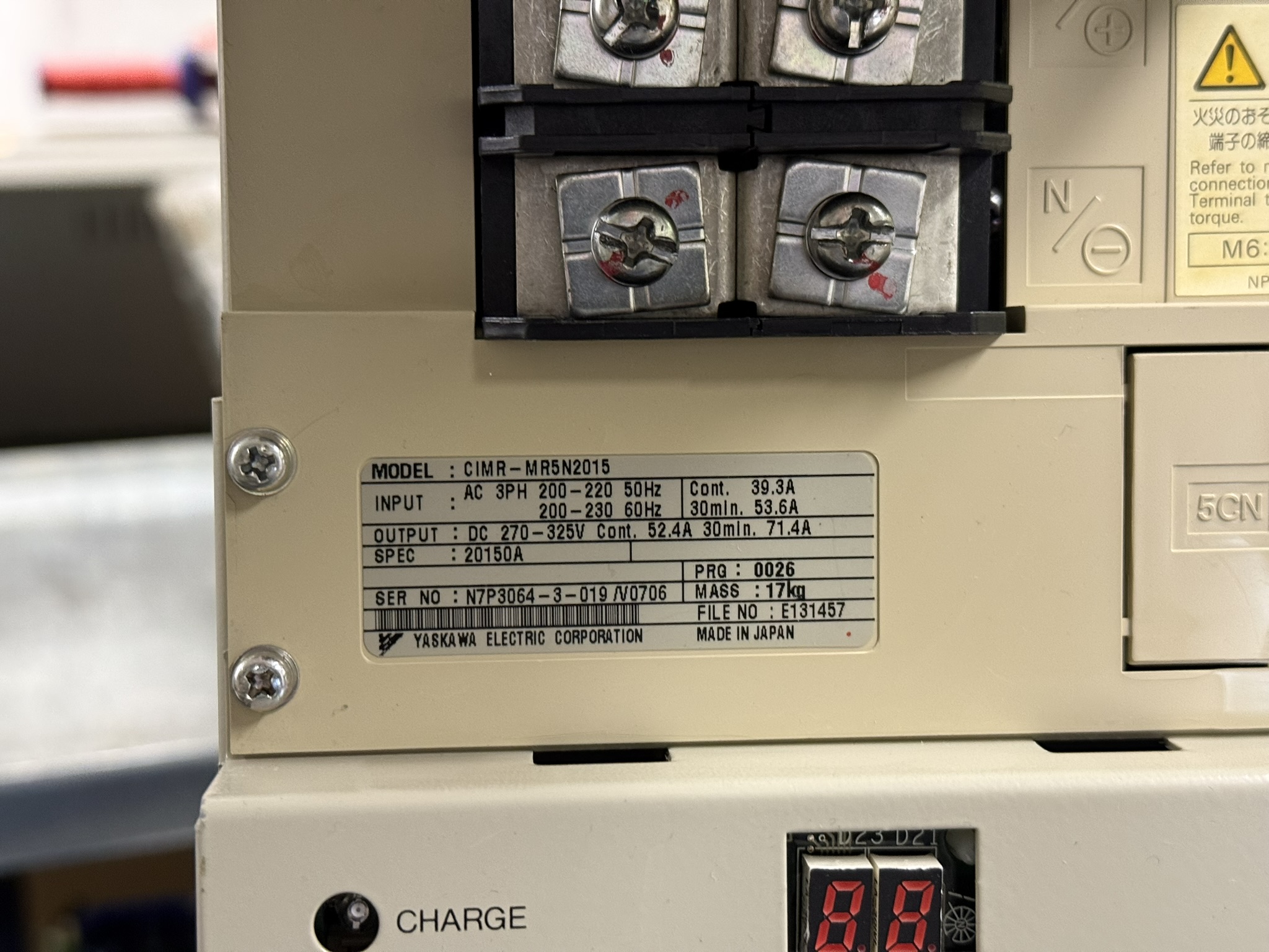 Yaskawa CIMR-MR5N2015 Converter Unit Typenschild